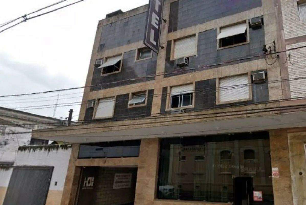 Homem leva garota de programa para hotel em Santos, cai em cilada e perde  R$15 mil